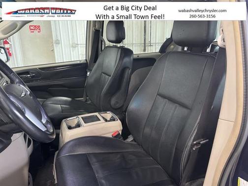2013 Chrysler Town & Country Touring