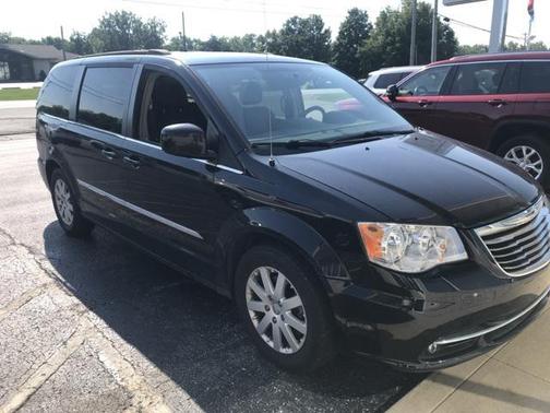 2015 Chrysler Town & Country Touring