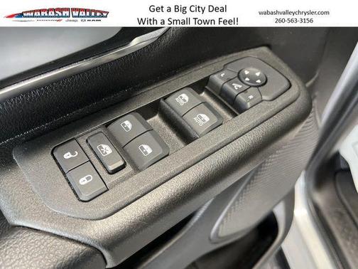 Billet Silver Metallic Clearcoat 2025 RAM 1500 Big Horn/Lone Star