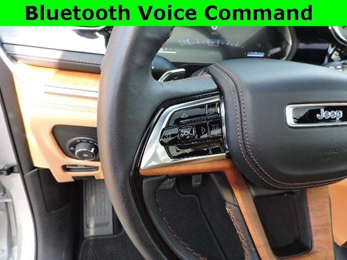 2022 Jeep Grand Cherokee Summit