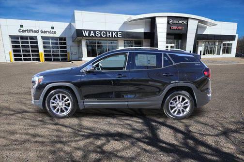 2024 GMC Terrain SLT
