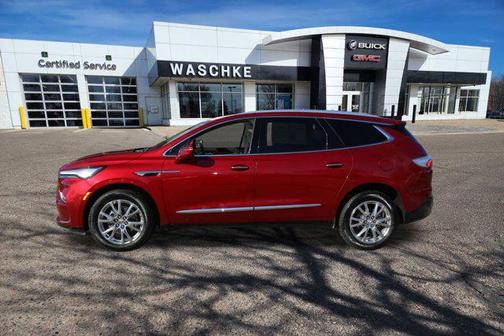 2023 Buick Enclave Essence AWD