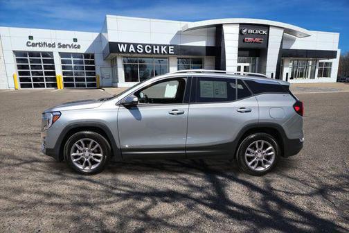 2023 GMC Terrain SLT