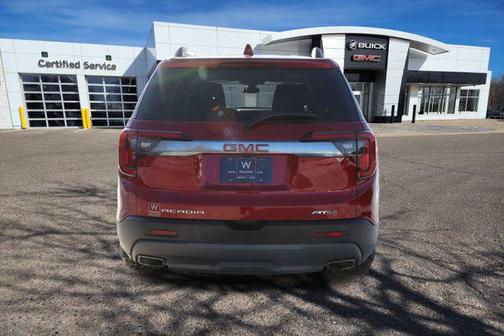 2022 GMC Acadia AWD AT4