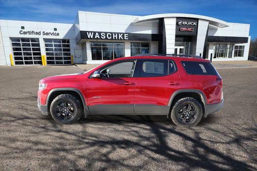 2022 GMC Acadia AWD AT4