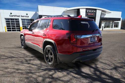 2022 GMC Acadia AWD AT4