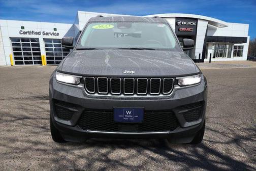2022 Jeep Grand Cherokee Laredo