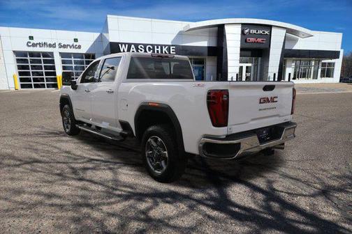2026 GMC Sierra 3500 SLT