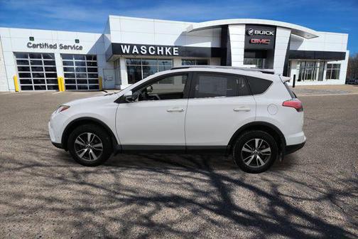 2017 Toyota RAV4 XLE