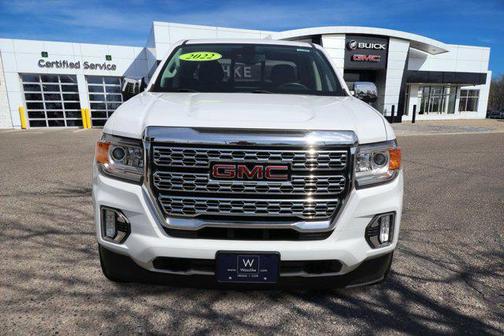 Summit White 2022 GMC Canyon Denali