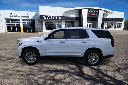 2023 GMC Yukon SLT