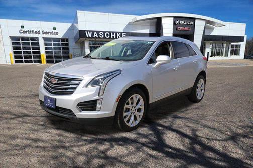 Radiant Silver Metallic 2017 Cadillac XT5 Luxury