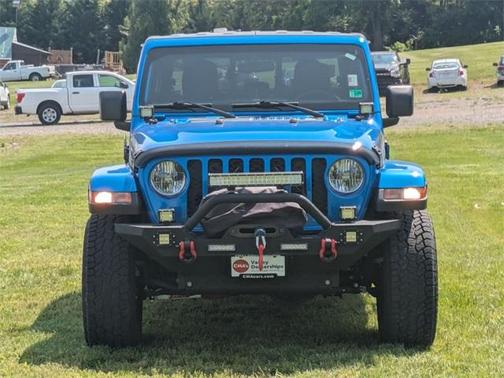 2022 Jeep Gladiator Sport