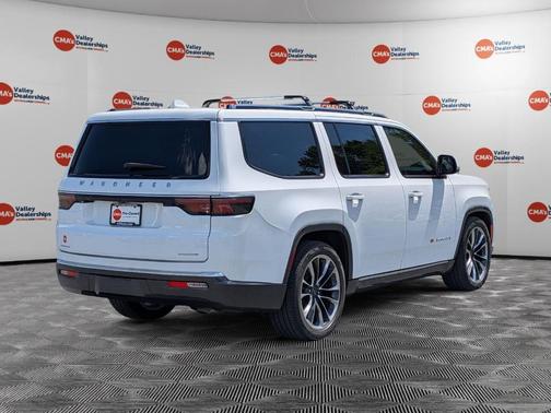 Bright White Clearcoat 2022 Jeep Wagoneer Series III