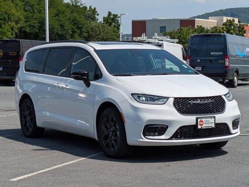 2025 Chrysler Pacifica Limited