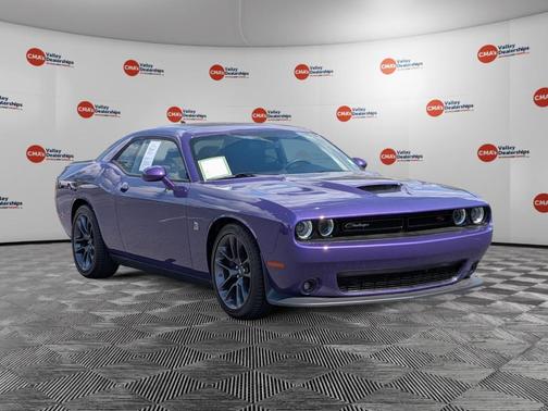 Plum Crazy Pearlcoat 2023 Dodge Challenger R/T Scat Pack