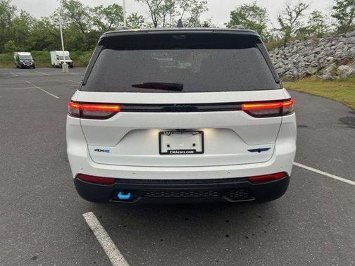 2023 Jeep Grand Cherokee 4xe Trailhawk