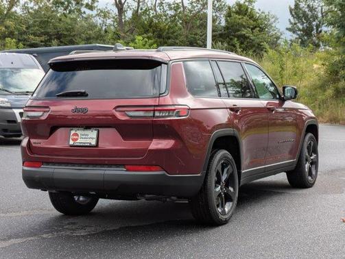 2025 Jeep Grand Cherokee L Laredo