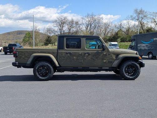 2025 Jeep Gladiator Sport