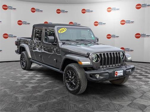 2023 Jeep Gladiator Sport