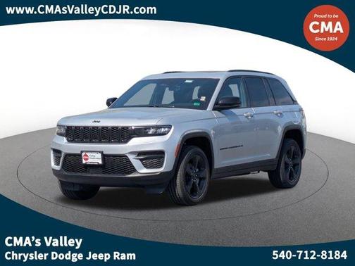 2025 Jeep Grand Cherokee Laredo
