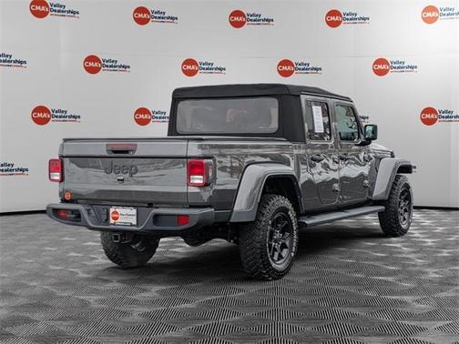 2023 Jeep Gladiator Sport