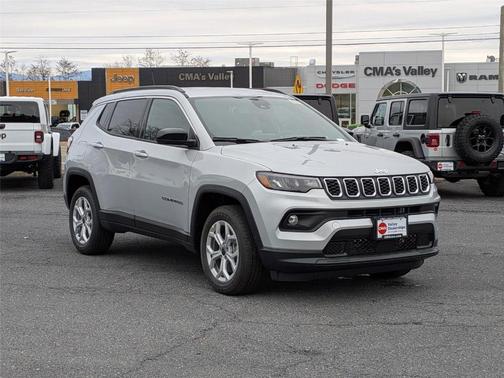 Silver Zynith 2026 Jeep Compass Latitude