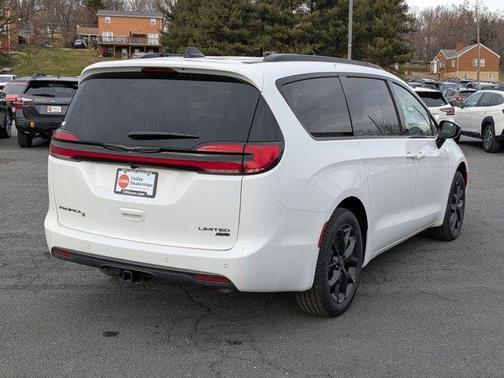 2026 Chrysler Pacifica Limited