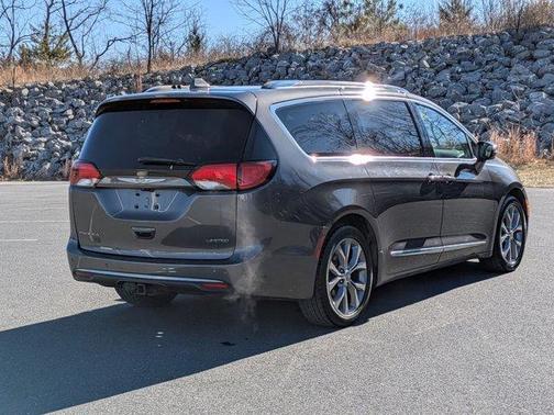 2020 Chrysler Pacifica Limited