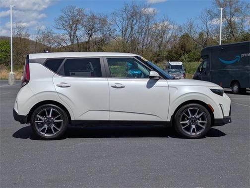 2024 Kia Soul EX