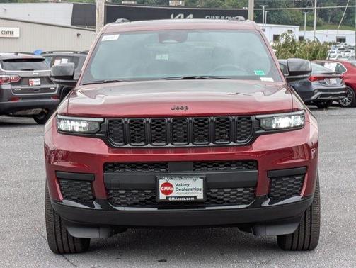 2025 Jeep Grand Cherokee L Laredo