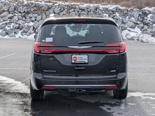 2026 Chrysler Pacifica Pinnacle