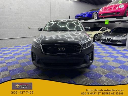Platinum Graphite 2019 Kia Sorento LX