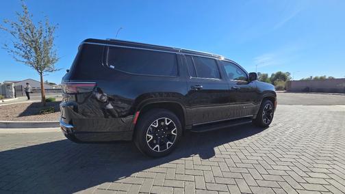 2025 Jeep Wagoneer L Series III