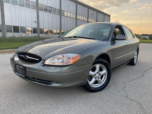 2002 Ford Taurus SE