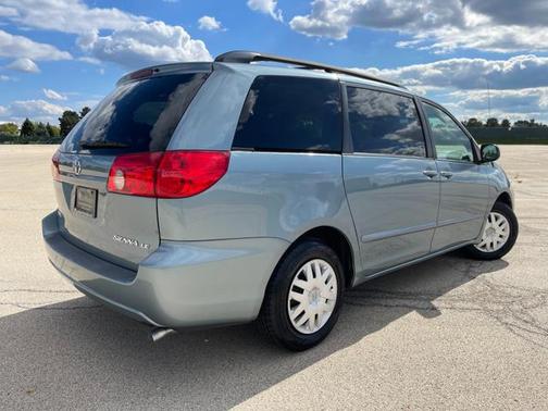 2006 Toyota Sienna LE