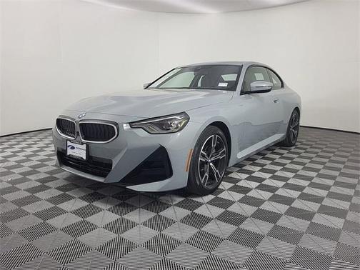 2025 BMW 230 i xDrive