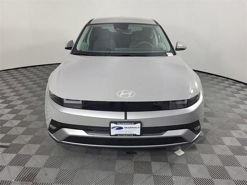 2025 Hyundai IONIQ 5 SE