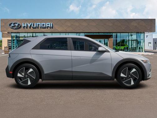 2025 Hyundai IONIQ 5 SE