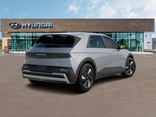 2025 Hyundai IONIQ 5 SE