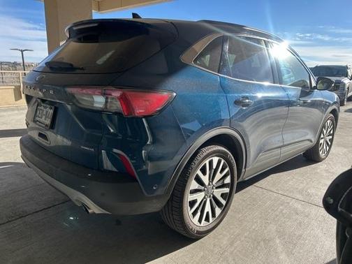 2020 Ford Escape Titanium Hybrid