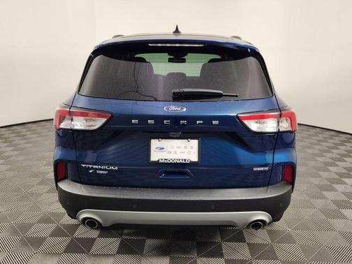2020 Ford Escape Titanium Hybrid