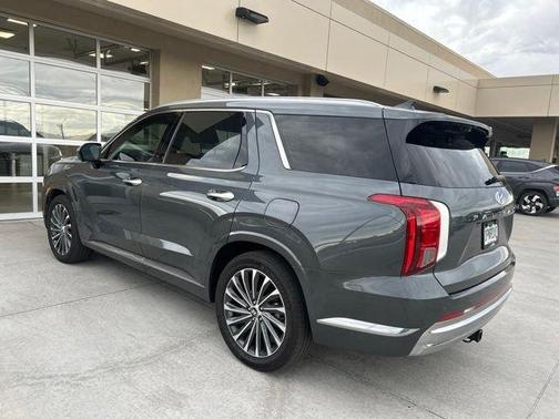 Steel / Graphite 2023 Hyundai PALISADE Calligraphy