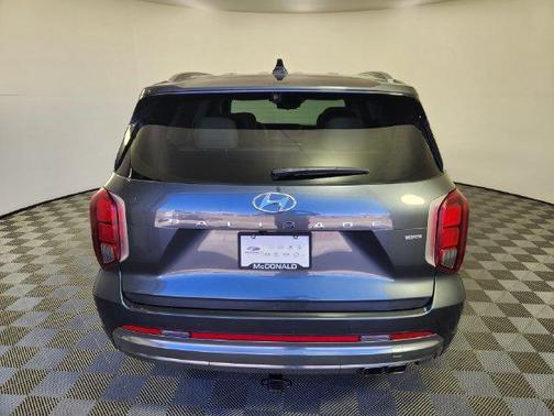 Steel / Graphite 2023 Hyundai PALISADE Calligraphy