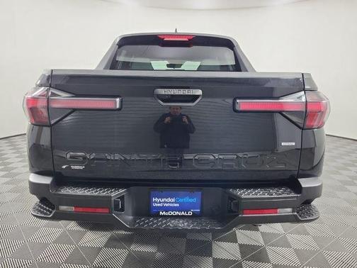 Phantom Black 2025 Hyundai SANTA CRUZ SEL