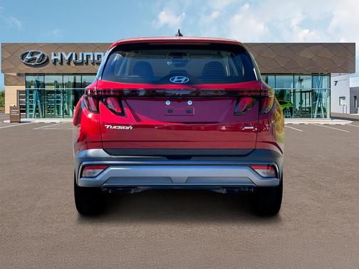 2025 Hyundai TUCSON SE