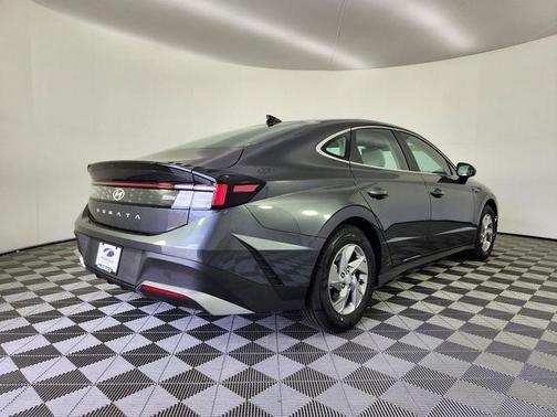 Portofino Gray 2026 Hyundai SONATA SE