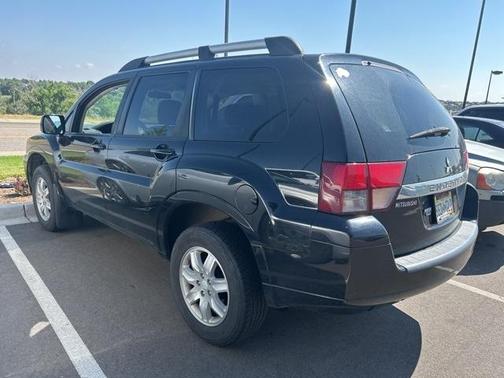 2011 Mitsubishi Endeavor LS