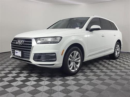 2019 Audi Q7 55 Premium Plus