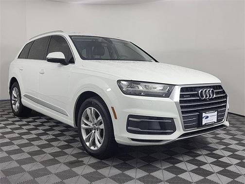 2019 Audi Q7 55 Premium Plus